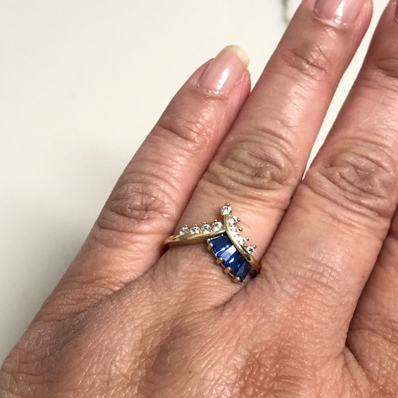 18k Gold Filled Ring - Picture 4 of 6